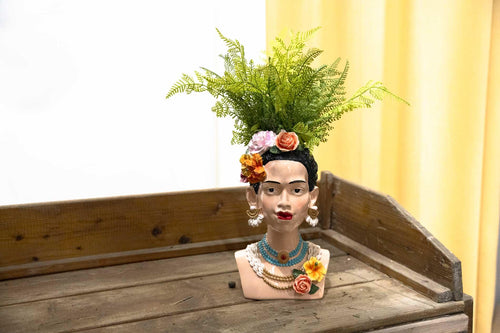 Bloemenvrouw vaas, plant in pot