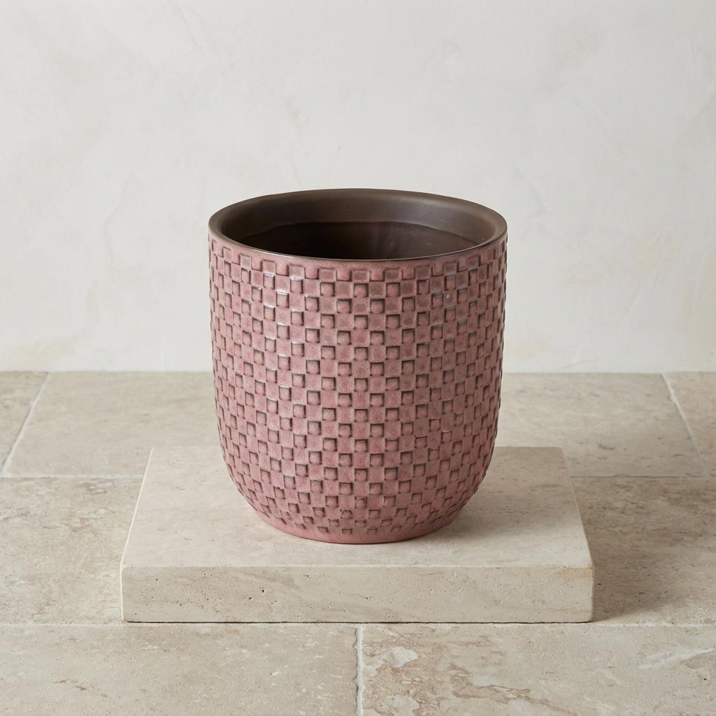 Plantenpot met reliëf, keramiek in oudroze, Ø13,5 cm, gezonde plant